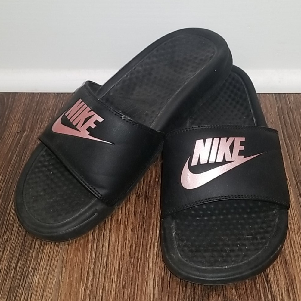 Nike Slides Size 6